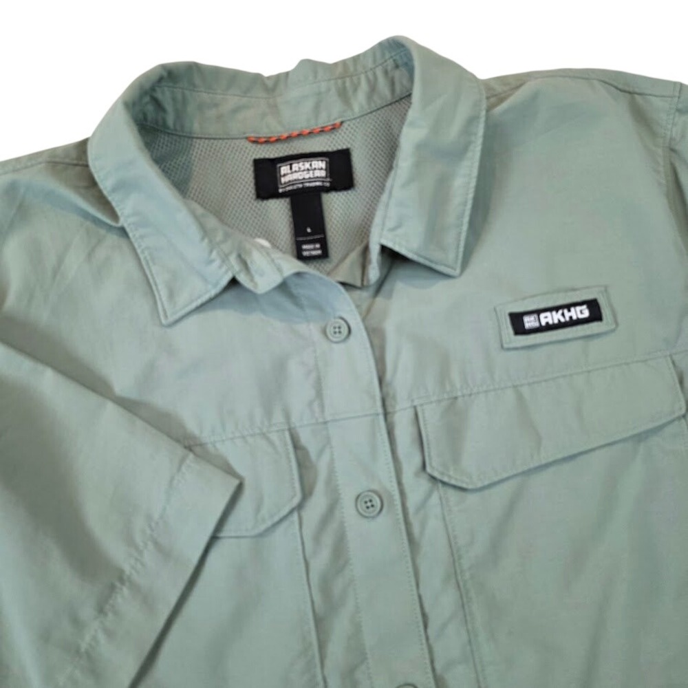 Duluth‎ AKHG Women's L Crooked River Button Down Shirt Sage Green Short Sleeve